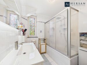 Badezimmer  EG