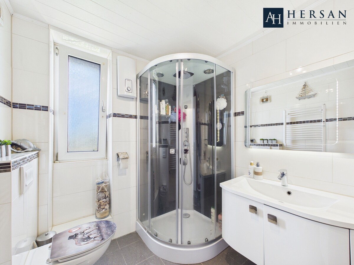 Badezimmer 2.OG